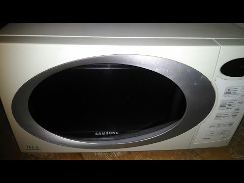 Видео: Микроволновка SAMSUNG, при открытой двери крутится тарелка и не работает модуль.