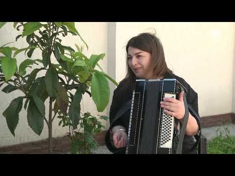 Видео: Прямая речь: - Музыкант, гармонист, заслуженный артист КЧР Мадина Мураткова (08.06.2022)