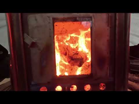 Видео: Горение туристической печи в палатке 8 часов (фоновое видео для сна или отдыха, зациклено)