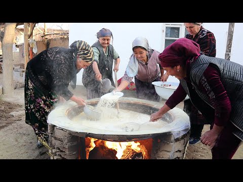 Видео: Как готовят легендарный сумаляк | Узбекская натуральная нутелла | Uzbek natural nutella Sumalak