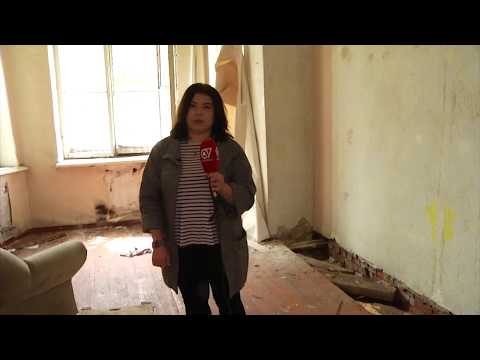 Видео: Горожане бьют тревогу! В Омске открыт доступ в заброшенный разрушающийся дом