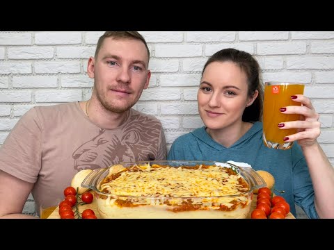 Видео: МУКБАНГ ЗАПЕКАНКА С ФАРШЕМ И ПЮРЕ MUKBANG CASSEROLE WITH MINCED MEAT AND MASHED POTATOES ответы