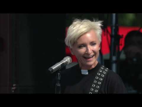 Видео: ДИАНА АРБЕНИНА. Live @ VK FEST 2019