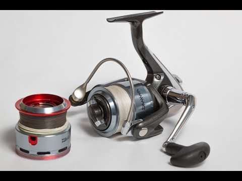 Видео: Daiwa Megaforce x 2500 обзор внутреннего устройства.