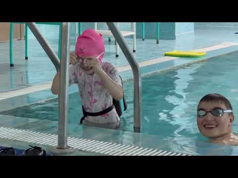 Видео: Влог. Жүзіп үйрену/ бассейн