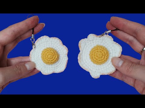 Видео: Как СВЯЗАТЬ Яичницу?! БРЕЛОК Яичница! Виктория Вяжет🧶