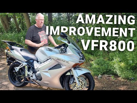 Видео: Руководство по обслуживанию Honda VFR 800 [масло, фильтры, свечи зажигания] 2003 VFR800 VTEC: уст...