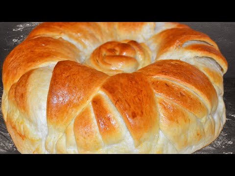 Видео: ПУХКАВА ПРАЗНИЧНА ПИТКА (ПОГАЧА) - ЛЕСНО ОФОРМЯНЕ СТЪПКА ПО СТЪПКА!