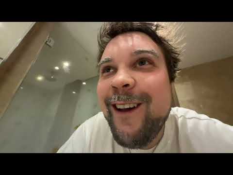 Видео: ГУАКАМОЛЕ КРАСИТ БОРОДУ И БРОВИ / СУЕТА В ОТЕЛЕ