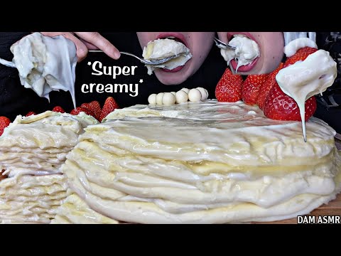 Видео: Крепский пирог с белым шоколадом с клубникой. Еда звуков. Десерт.🤤🍓
