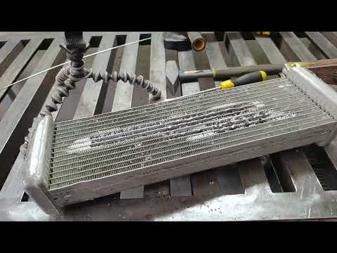 Видео: Сварка соты радиатора на аппарате Jasic TIG WSME - 315 P AC/DC (E203 II)
