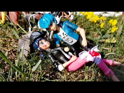 Видео: Маринетт упала с лошади и сломала ногу