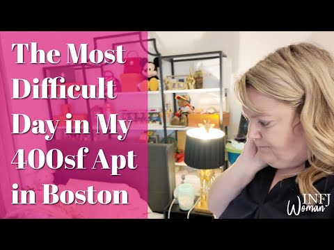 Видео: Самый трудный день в моей квартире площадью 400 кв. футов в Бостоне | Видеоблог INFJ | Крошечная ...