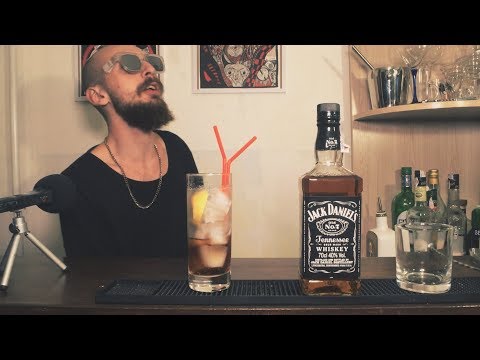 Видео: Папа наказывает сына за Jack Daniel's