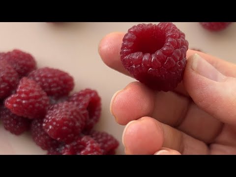 Видео: рецепт мармелада для оформления торта в ягодном стиле 🍓