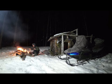 Видео: ОСТАВИЛ ЖЕРЛИЦЫ ДО ВЕЧЕРА И ОБАЛДЕЛ. ЖИЗНЬ В ИЗБУШКЕ НА БОЛОТЕ. ЛУЧШАЯ РЫБАЛКА В КАРЕЛИИ.