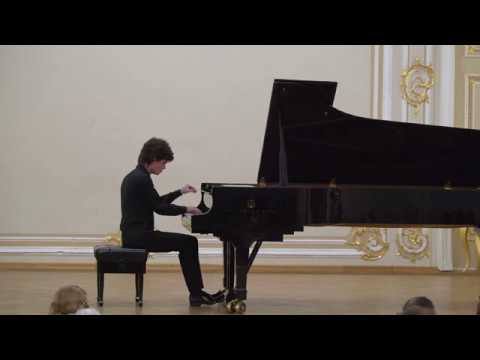 Видео: Илья Папоян. Ф.Лист  Венгерская рапсодия № 2. Ilia Papoian. F.Liszt - Hungarian Rhapsody No. 2