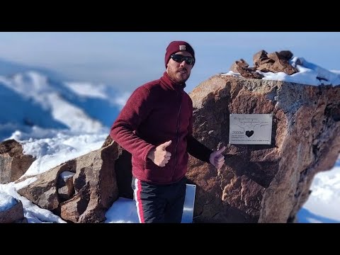 Видео: Пик Валерия Хрищатого. 3950м.н.у.м