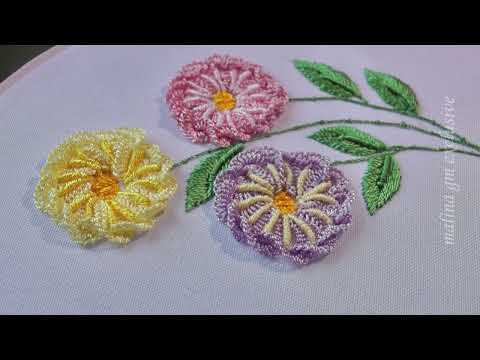 Видео: Объёмная вышивка | Букет из трех цветов