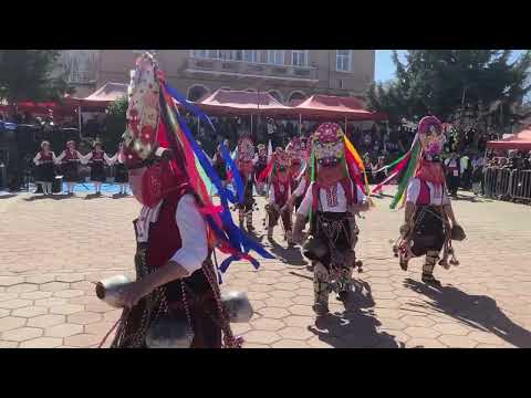 Видео: НАЧАЛОТО НА КУКЕРСКИЯ ПРАЗНИК В МАРКОВО 2025: МАГИЯТА НА БЪЛГАРСКИТЕ ТРАДИЦИИ (ЧАСТ 1)