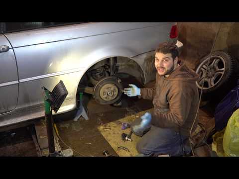 Видео: Замена задних тормозных колодок BMW e46