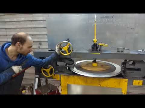 Видео: Изготовление круглого знака