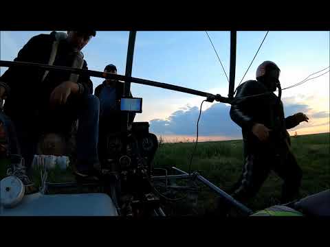 Видео: Motor hang gliding . Мотодельтаплан на поле или авиахимработы.