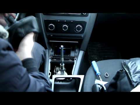 Видео: ВидеоДневник Skoda Octavia A5. Новая ручка КПП.