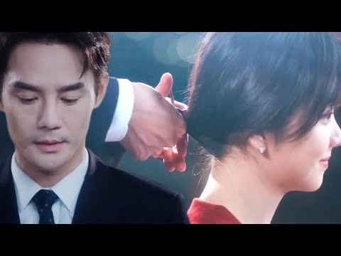 Видео: Гу, который никогда раньше не прикасался к женщине, связал волосы Сяо, и его пульс резко участился!