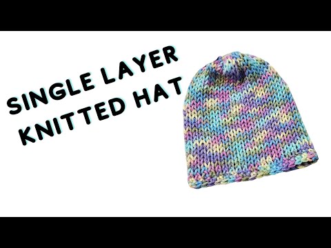 Видео: Мастер-класс по вязанию однослойной шапочки для новорожденного на машинке с отделкой столбиками б...