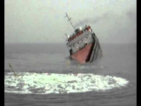 Видео: крушение теплохода BERIL.wmv CRASH OF THE SHIP