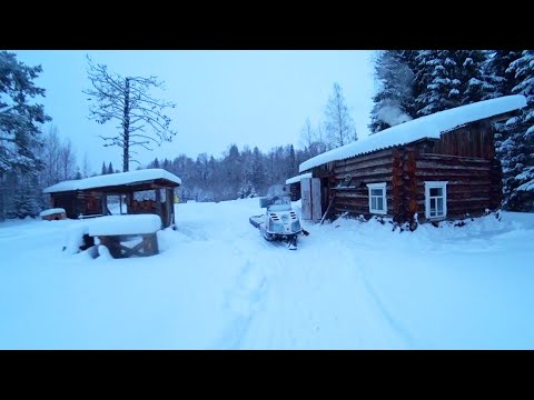 Видео: Кто ночевал в моей избе? Что оставили в печи? Буран с вариатором сафари по глубокому снегу. #поход