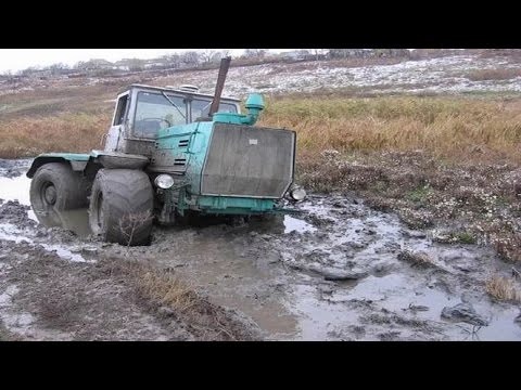 Видео: Русская техника.Тракторы К-700, К-701, К-744 на бездорожье в грязь «Кировец» Трактор Монстр