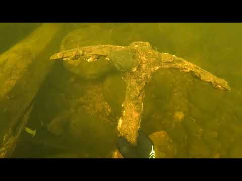 Видео: Отлично насобирал на дне реки / Well collected at the bottom of the river