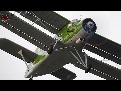 Видео: Эффектный взлёт Ан-2 на форуме Армия 2020