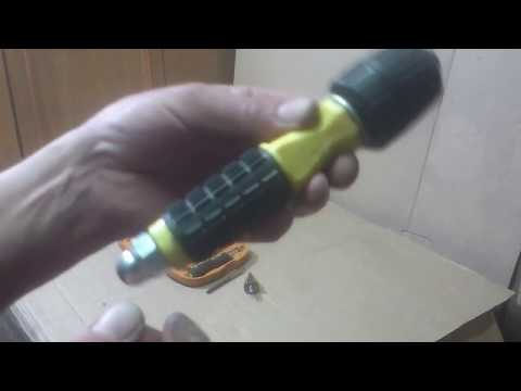 Видео: Патрон с рукояткой. Удобный инструмент для самодельщиков. СОВЕТЫ САМОДЕЛЬЩИКА.