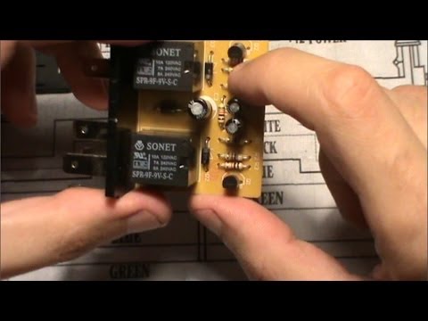 Видео: Ремонт блока управления автомобильного электрозамка