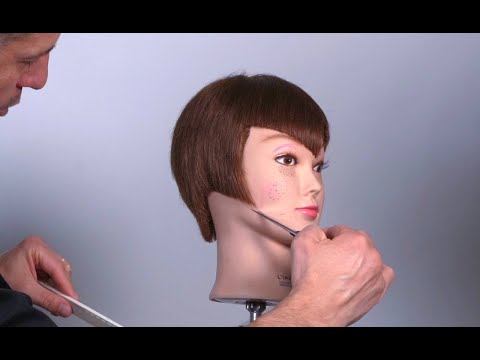 Видео: КАК ПОДСТРИЧЬ ЧЁЛКУ ? How to cut fringe?