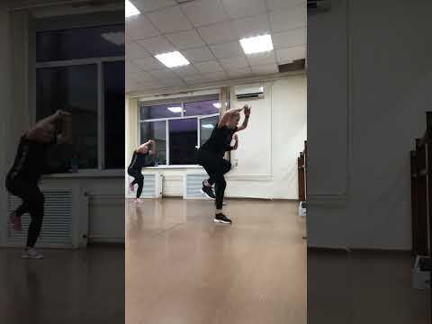 Видео: Табата Силовая с гантелями по 2 кг.! 45-15-4-13!