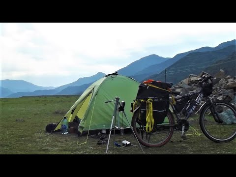 Видео: Горный Алтай / один на велосипеде по Чуйскому тракту