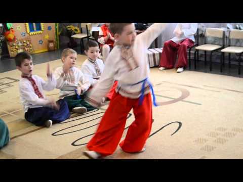 Видео: Танець козачок ДНЗ 240 Харкова