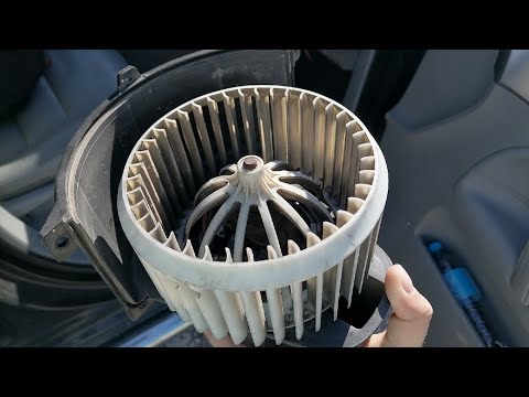 Видео: Замена мотора печки Nissan Almera g15 #авторемонт #романборода #automobile #гараж ￼