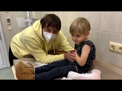 Видео: Мы не ожидали, что снимут гипс ребенку. И вот его реакция. ВЛОГ.