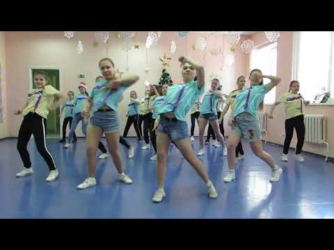 Видео: как мы танцевали под песню выше неба паруса