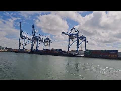 Видео: ИЗ ПРИСТАНИЩЕТО НА РОТЕРДАМ 