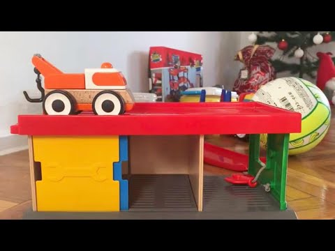 Видео: Минимализм в детских игрушках. Сколько игрушек нужно ребёнку?