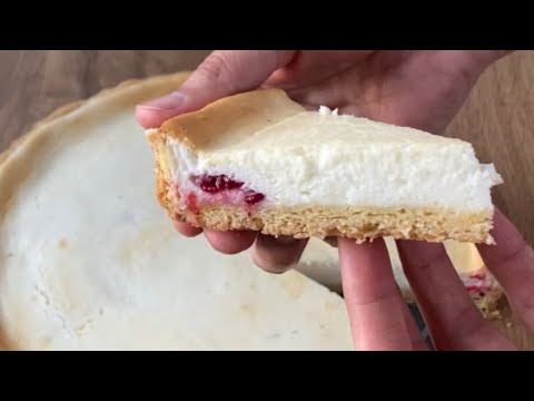 Видео: НЕЖНЕЕ ЧИЗКЕЙКА! ВОЗДУШНЫЙ СМЕТАННЫЙ ПИРОГ!