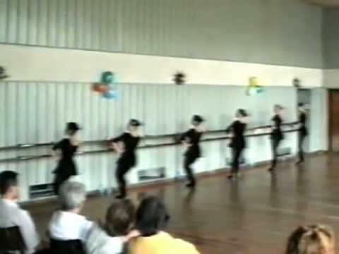 Видео: НУТИ - Годишен изпит по "Български танци" - 1 част