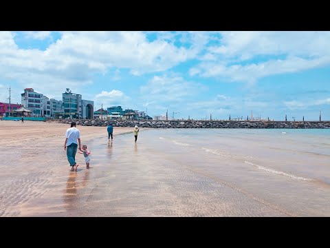 Видео: Прогулка по самому уникальному пляжу Чеджу – Маяки-лошади на пляже Ихо Тэу｜4K прогулка по Корее