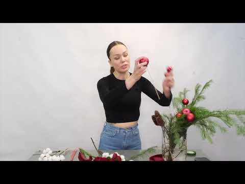 Видео: Зимний букет//флористика для начинающих